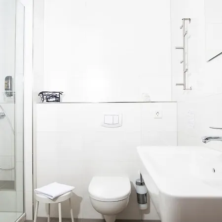 Haus Nachtigall - מלון