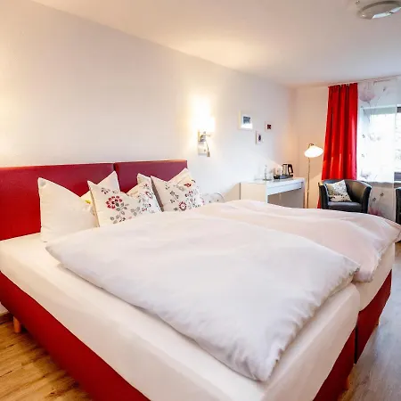 فندق Haus Nachtigall - 3*