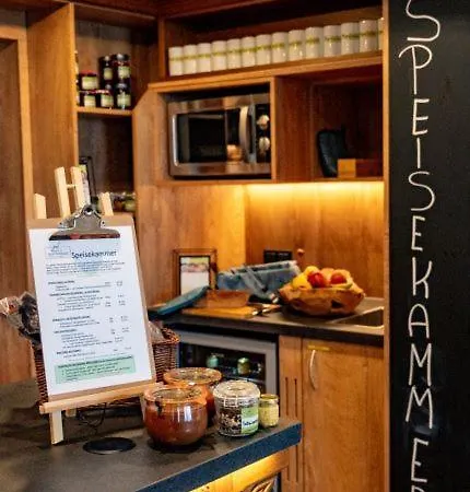 מלון Haus Nachtigall - 3*