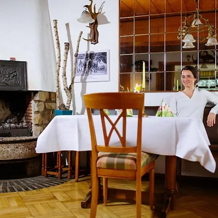 מלון Haus Nachtigall - 3*